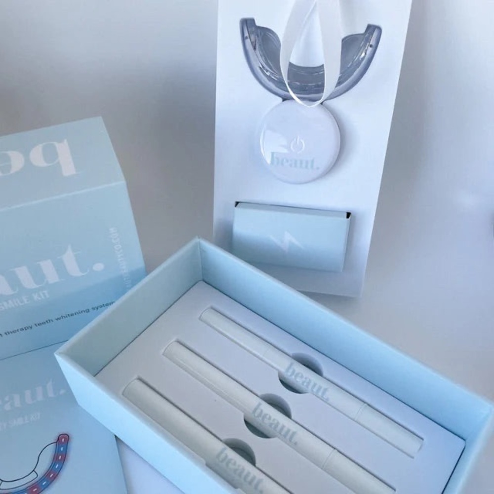 ✨ Teeth Whitener Smile Bundle ✨ - Picture 5 of 5